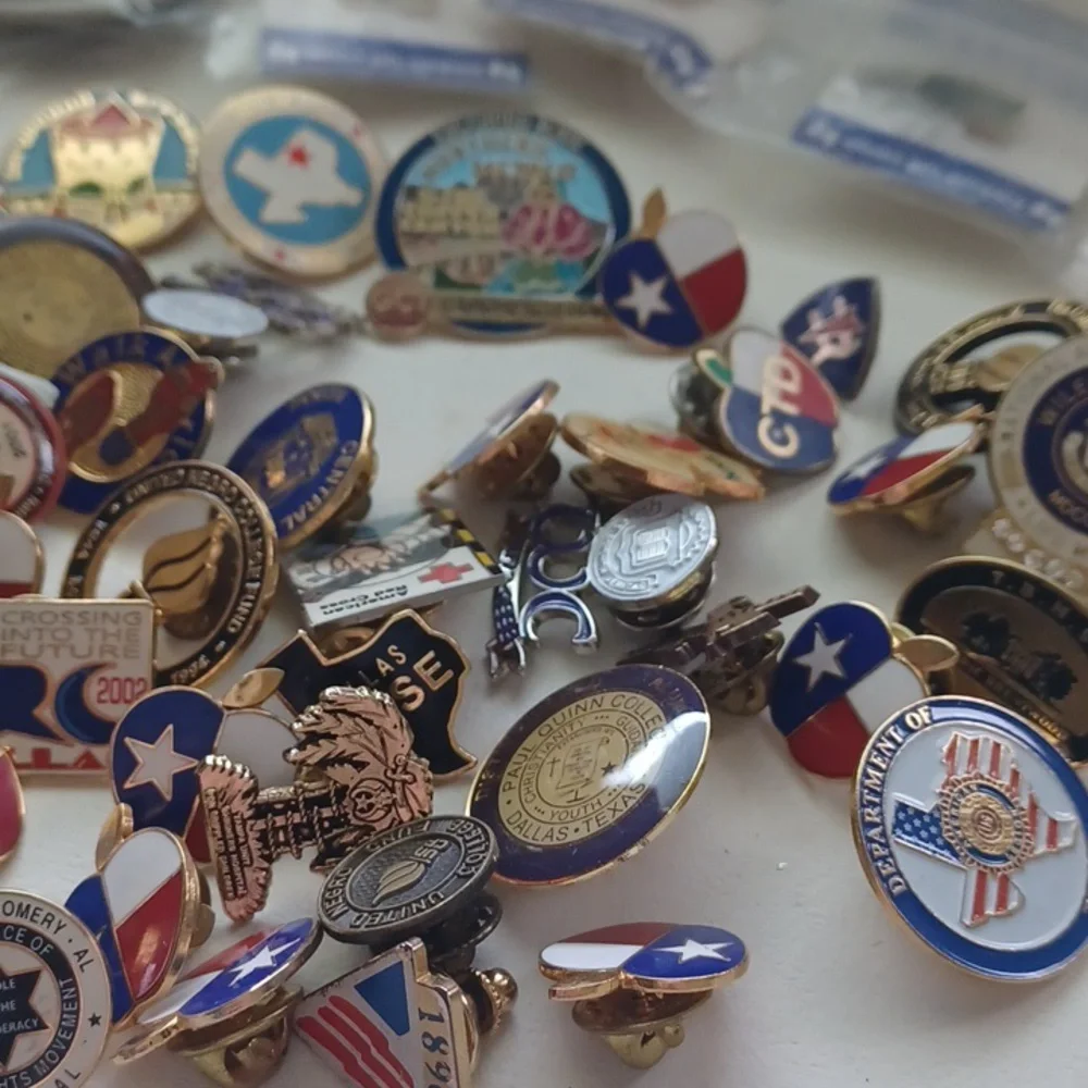 Collector Pin lot - Picture 3 of 7